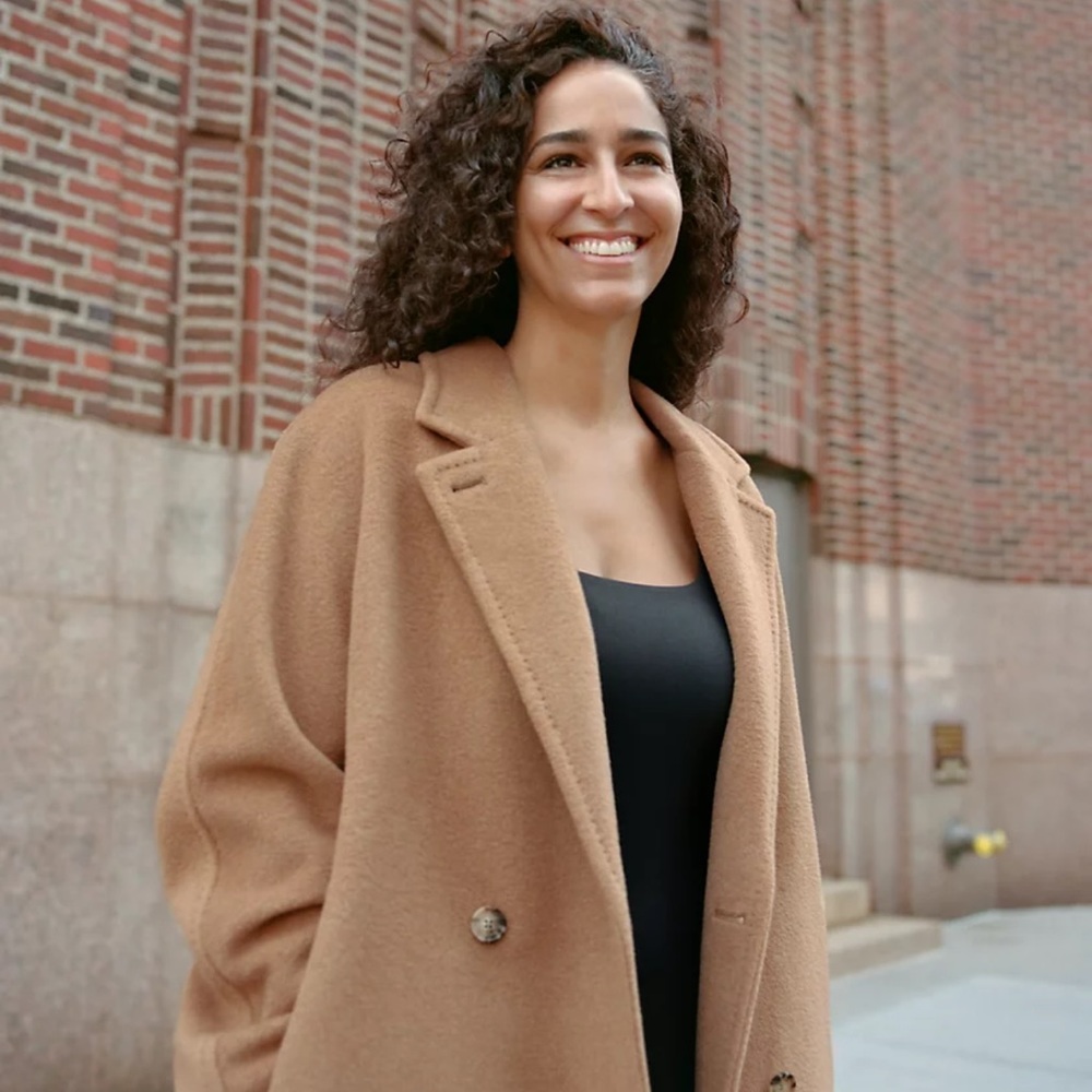 NEVER WORN Aritzia - The Slouch Coat, Sand - Size 3